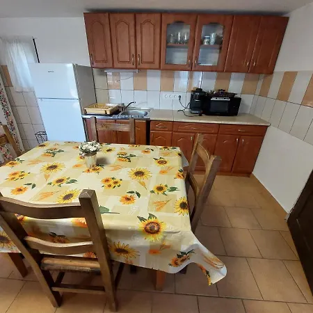 Orban Apartman 酒店 Kovagoors