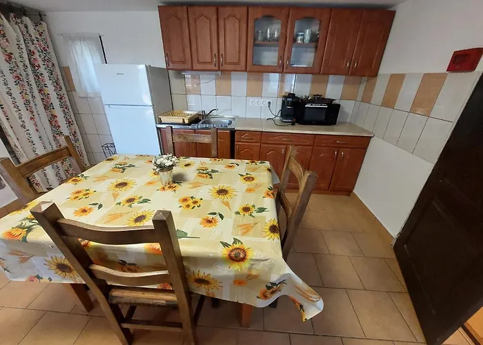 Orban Apartman 酒店 Kovagoors