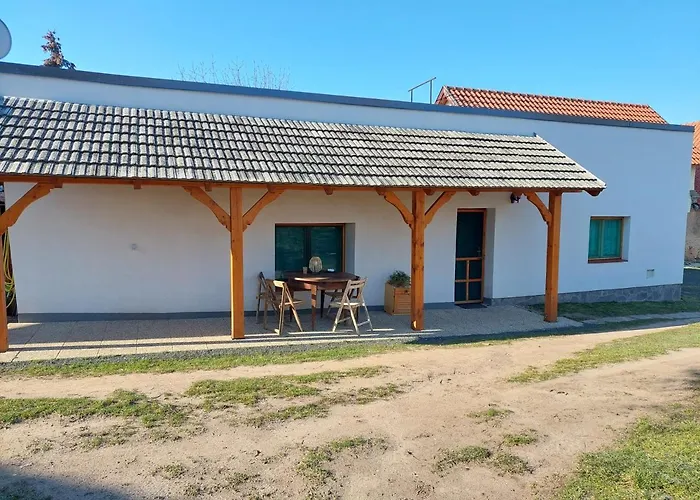 Orban Apartman 酒店 Kovagoors